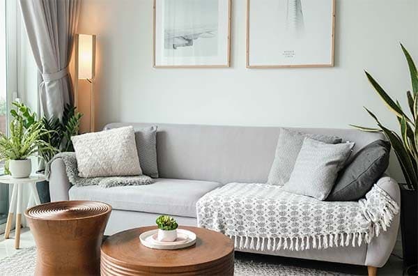 Selling an Old Property in Delhi: Should You Redevelop or Reconstruct ?
