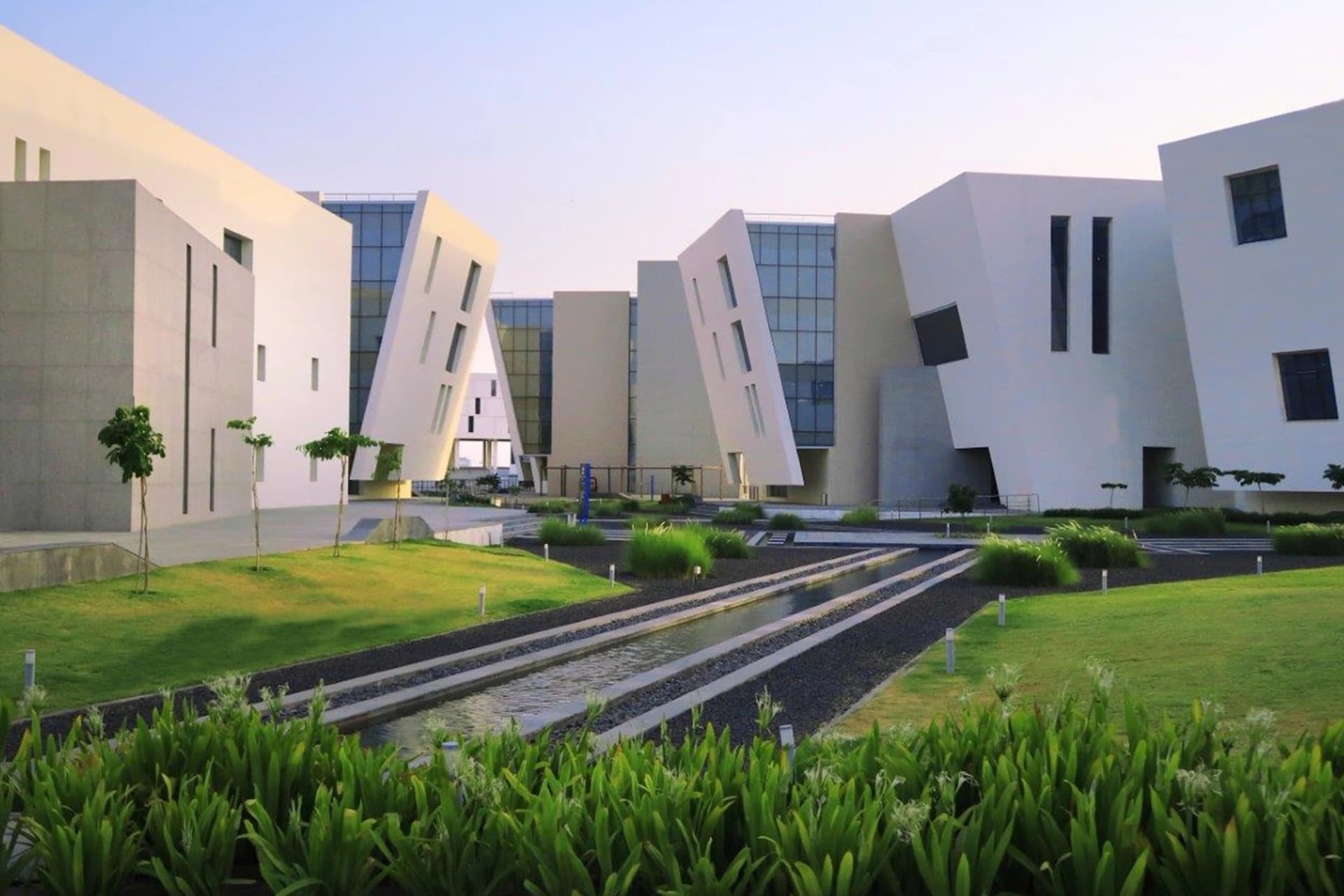Super Corridor Vs Ujjain Road: Where Should You Invest in Indore in 2027? image 4