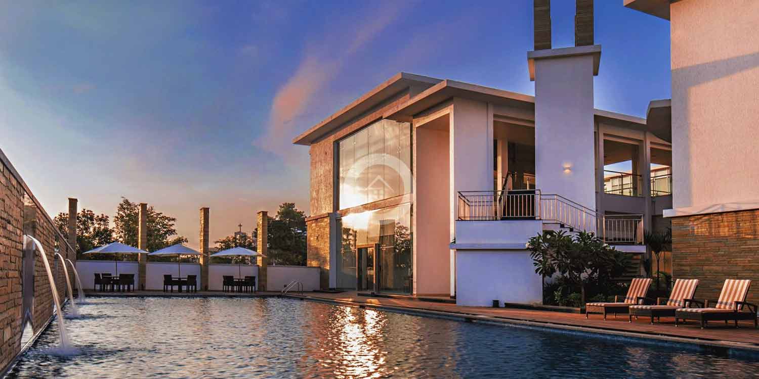 Prestige Avalon Park Swimming Pool